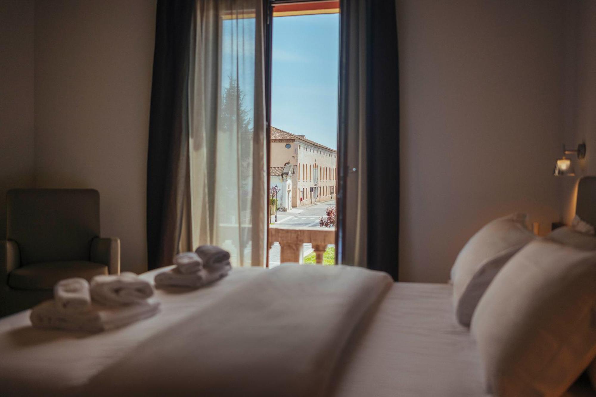 Hotel Palazzo Paradiso Meduna di Livenza Exterior foto